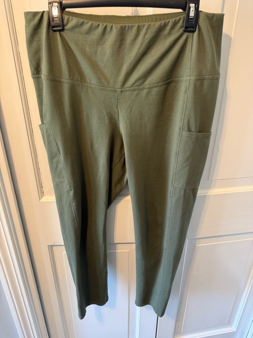 Chico's Zenergy Olive Green High-Waist Pocket Leggings